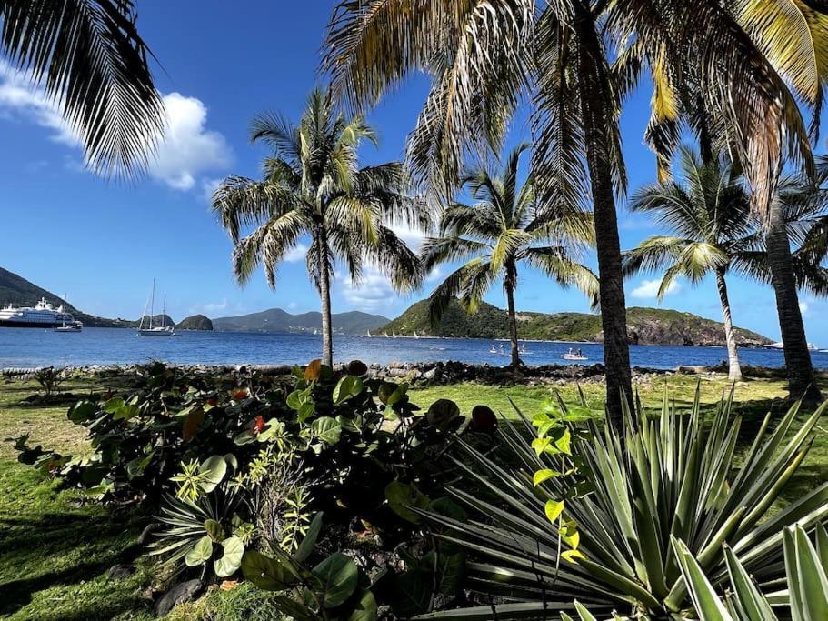 Bungalow Sucrier, Les Pieds Dans L'Eau Terre-De-Haut Buitenkant foto